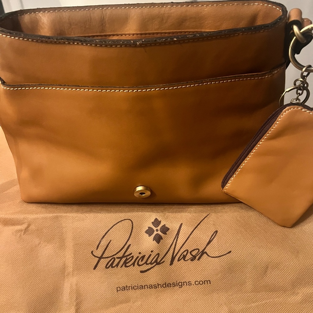 Patricia Nash, Boho Mili Leather Medium Flap Crossbody w Coin Pouch Hazelnut - Picture 4 of 12